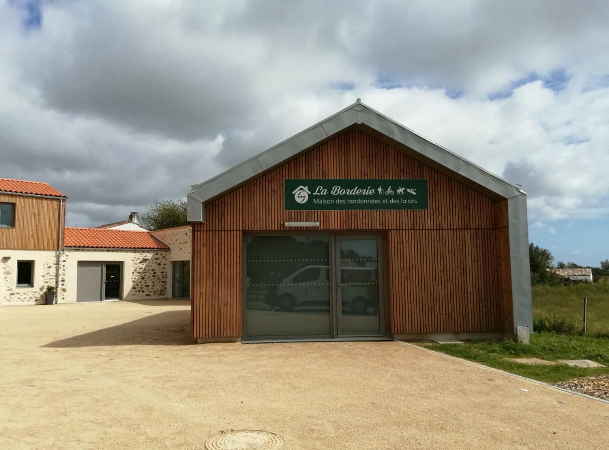 La Borderie - Maison Des Randonnees - Gite Etape - Gite De Groupe Vairé Zewnętrze zdjęcie