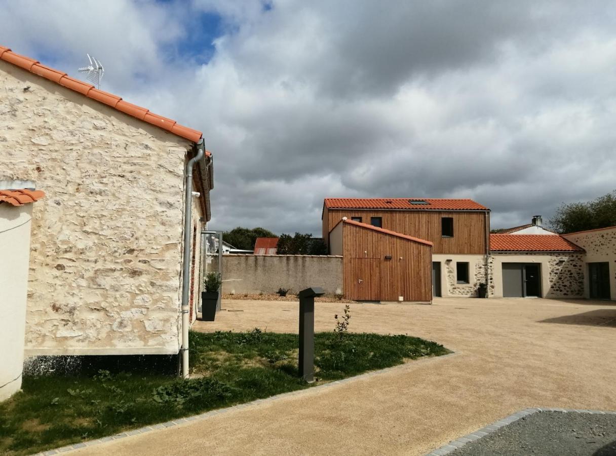 La Borderie - Maison Des Randonnees - Gite Etape - Gite De Groupe Vairé Pokój zdjęcie